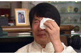 天峨对付老赖：刘小姐被老赖拖欠货款